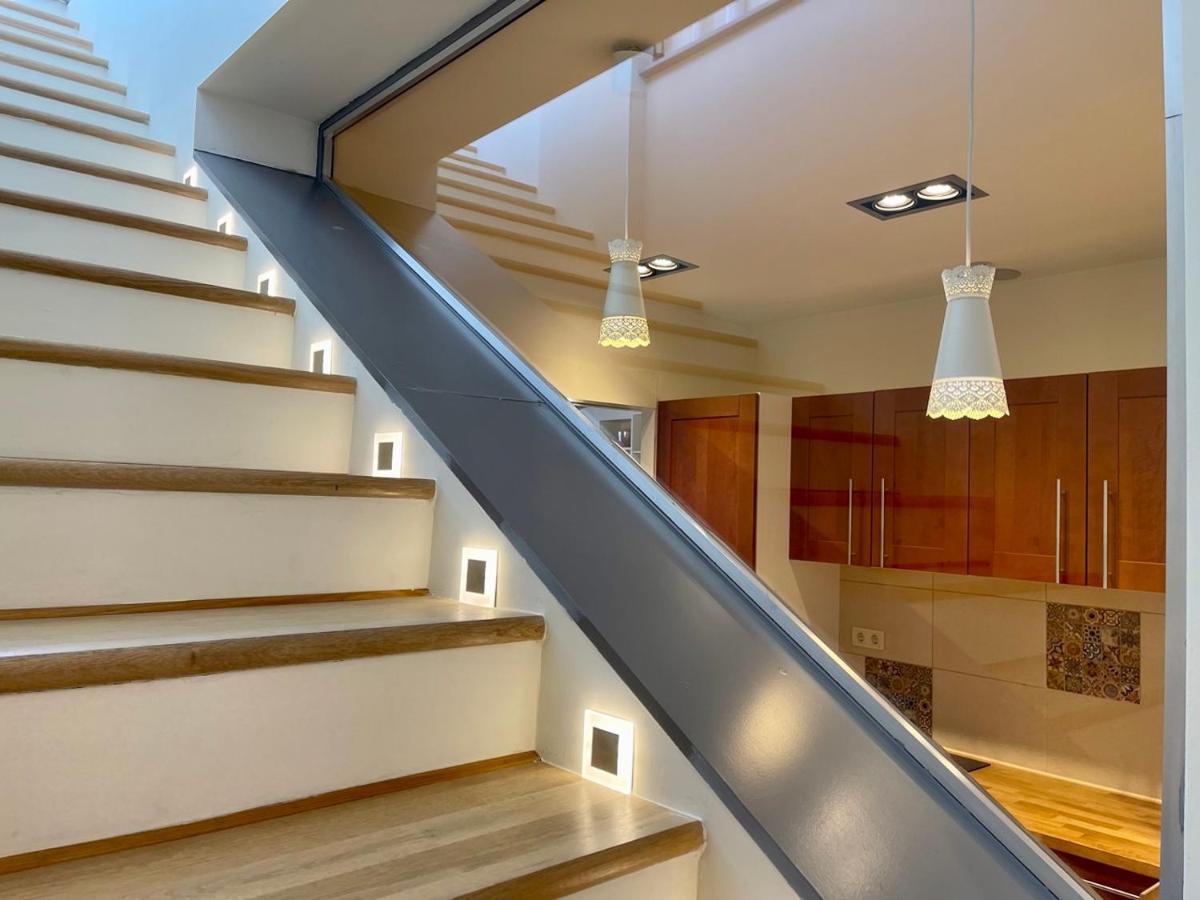 Penthouse W Private Rooftop And Free Parking Budapeşte Dış mekan fotoğraf